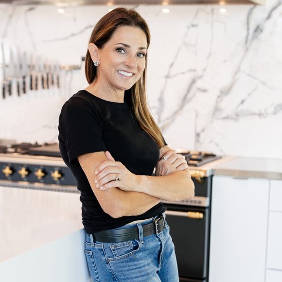 Meet your Posher, Donna - Picture 2 of 2